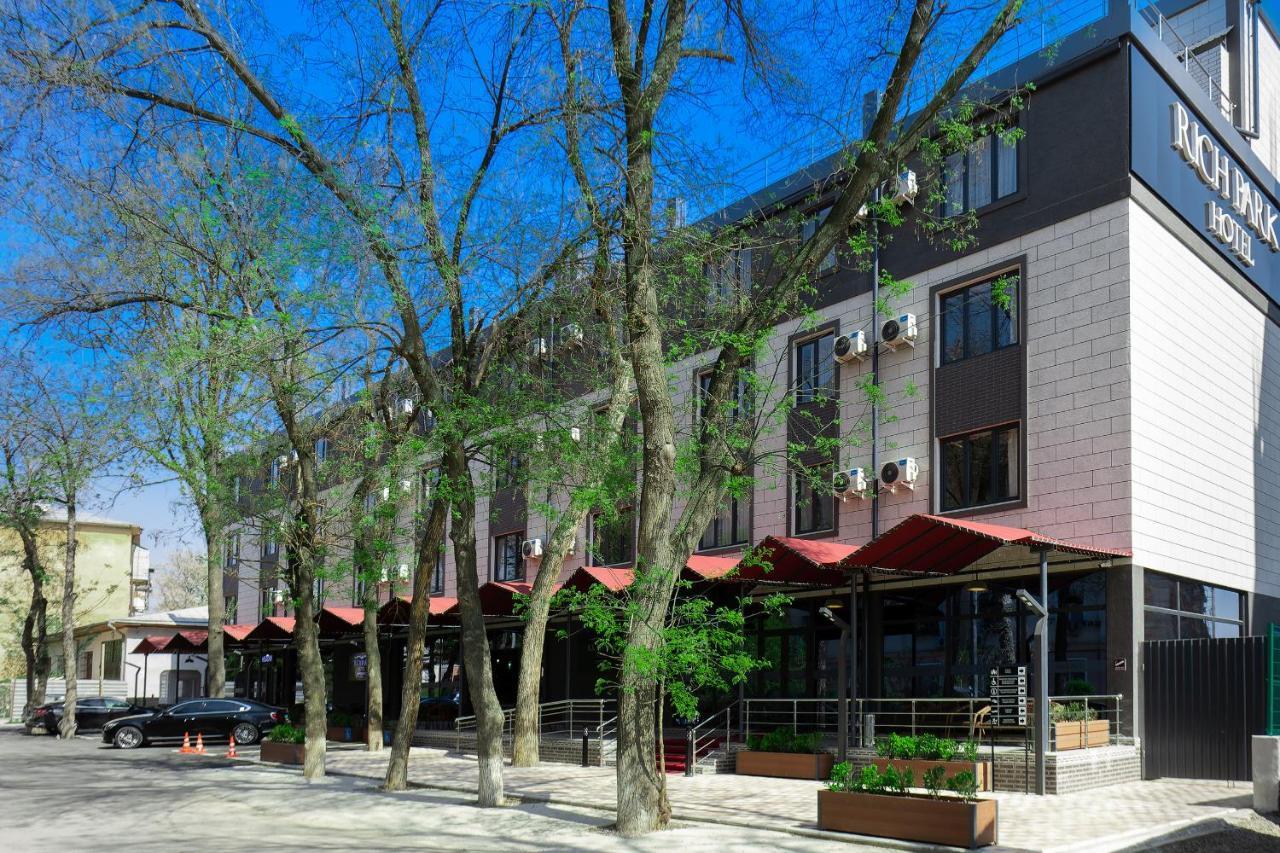 Rich Park Hotel Tasjkent Buitenkant foto