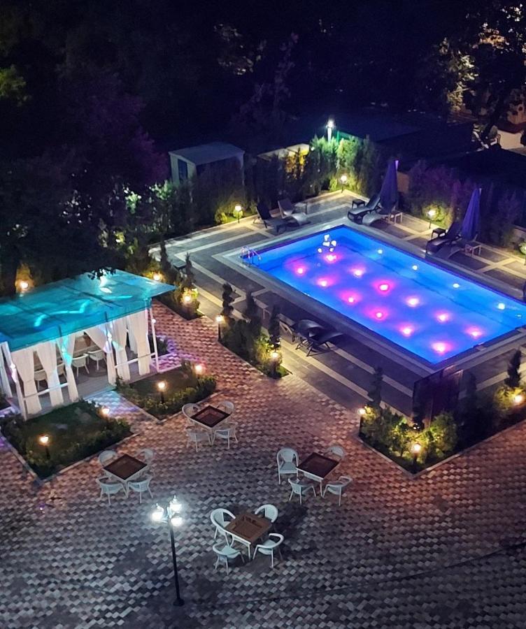 Rich Park Hotel Tasjkent Buitenkant foto