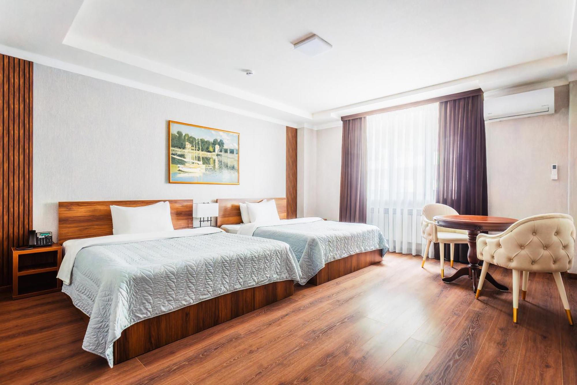 Rich Park Hotel Tasjkent Buitenkant foto