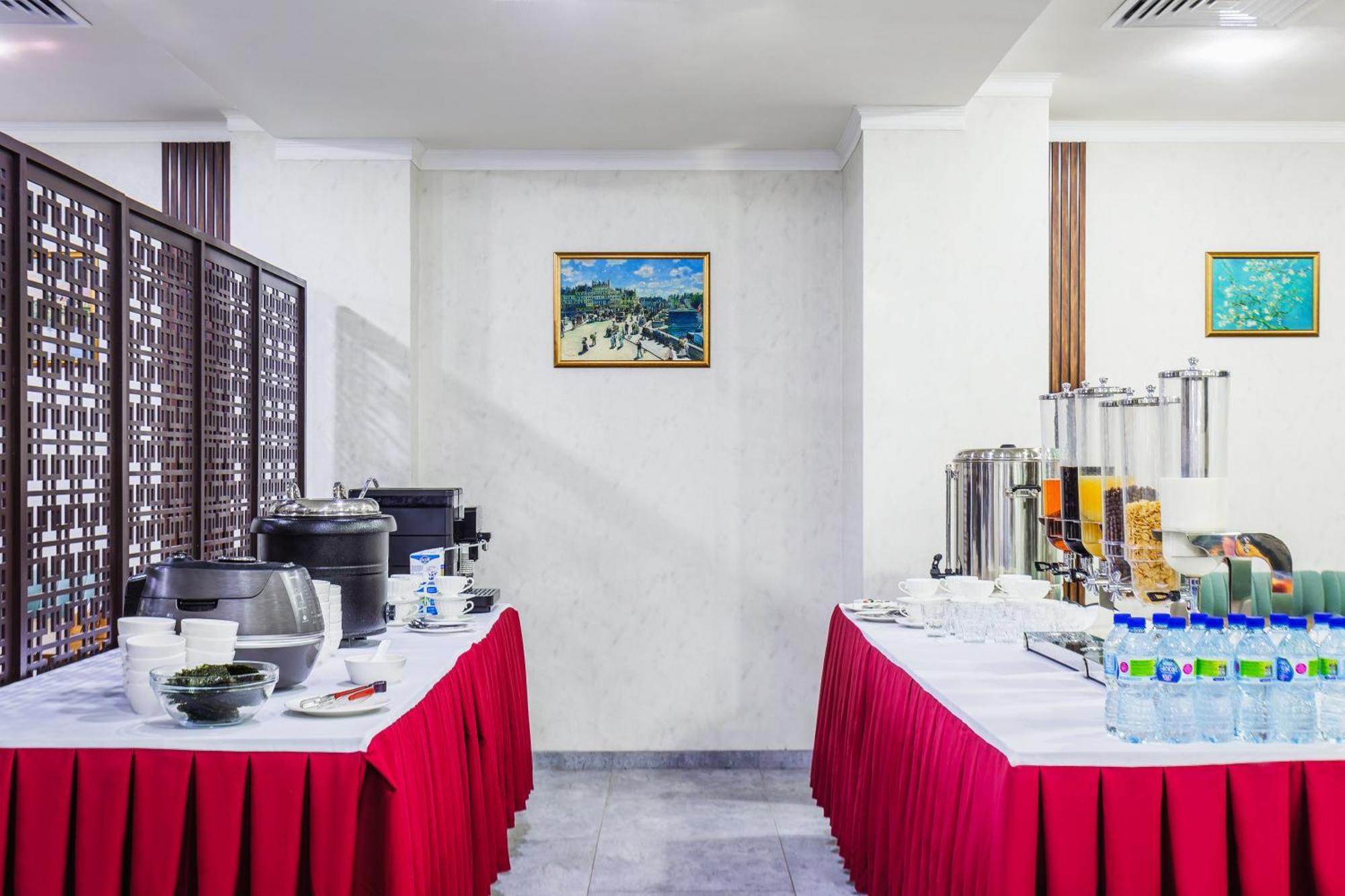 Rich Park Hotel Tasjkent Buitenkant foto